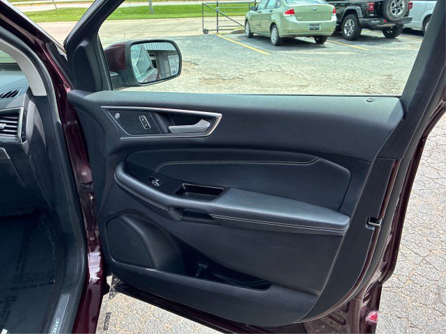 Certified 2019 Ford Edge Titanium w/ Equipment Group 301A AWD/4WD image 20