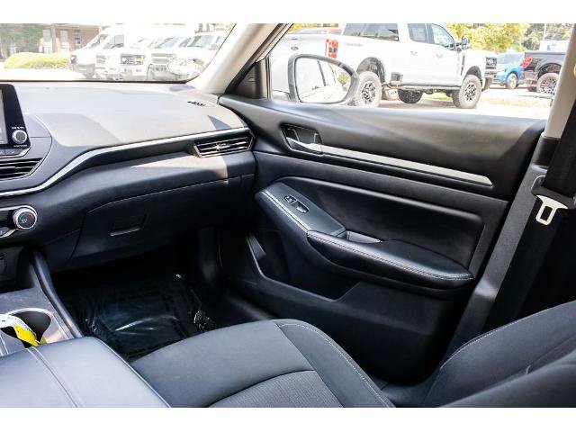 Used 2022 Nissan Altima 2.5 SV FWD image 15