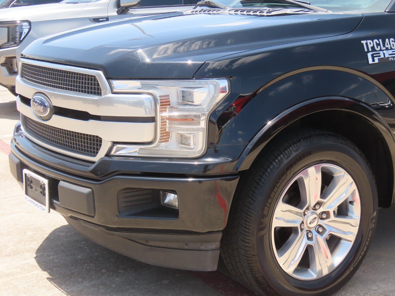 Certified 2018 Ford F150 Platinum w/ Equipment Group 701A Luxury RWD image 3