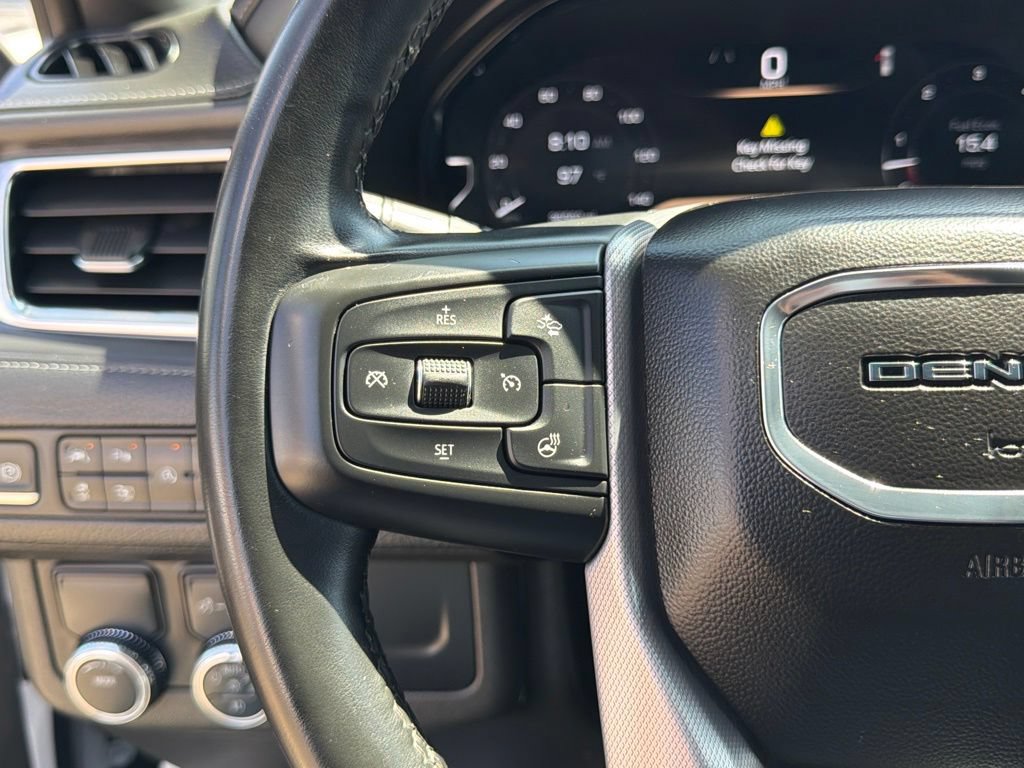 Used 2023 GMC Yukon Denali RWD image 28