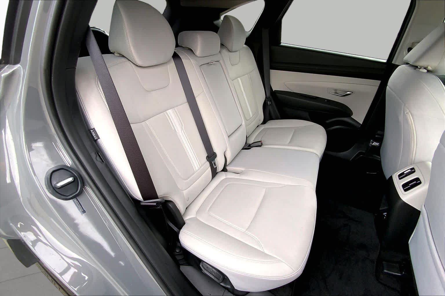 Used 2025 Hyundai Tucson SEL FWD image 20