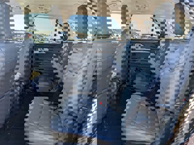 Certified 2025 Ford Explorer Active w/ Active Comfort Package image 28