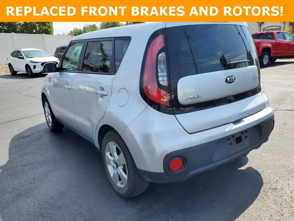 Used 2019 Kia Soul Base w/ Convenience Package image 3