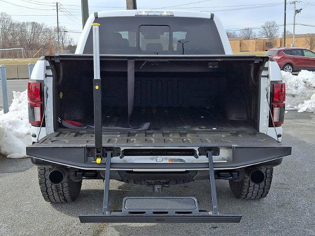 Certified 2018 Ford F150 Raptor w/ Equipment Group 802A Luxury image 31
