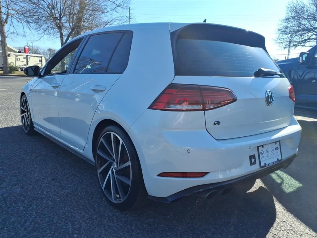 Used 2018 Volkswagen Golf R 4-Door image 4