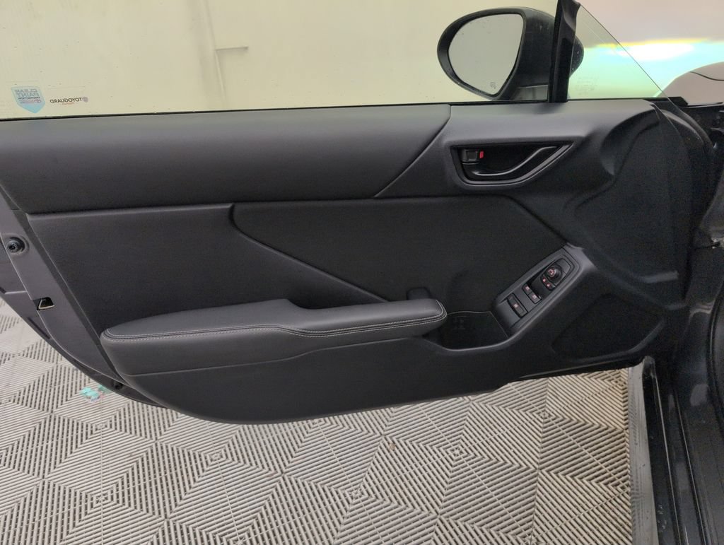 Used 2023 Toyota GR86 RWD image 31