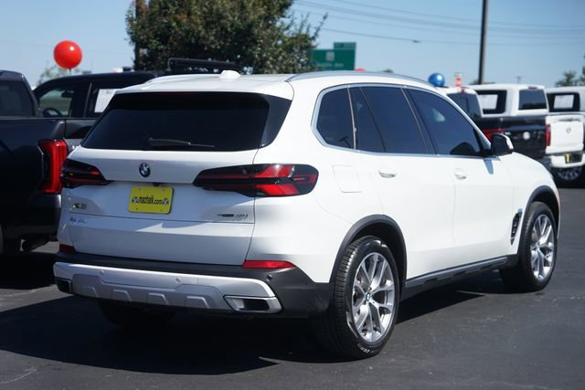 Used 2024 BMW X5 sDrive40i w/ Premium Package RWD image 6