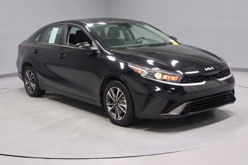 Used 2024 Kia Forte LXS w/ LXS Technology Package FWD image 1