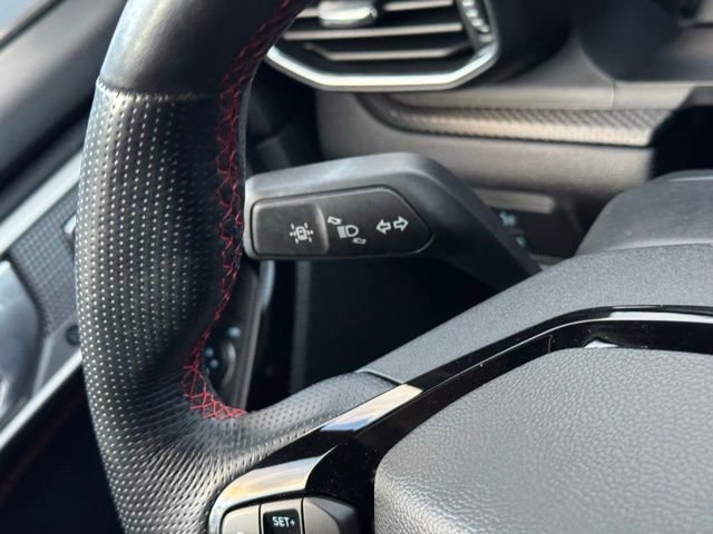 Certified 2022 Ford Explorer ST-Line w/ Class IV Trailer Tow Package image 36