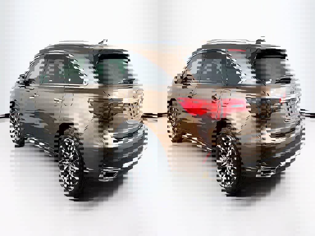 Used 2020 Acura MDX FWD w/ Advance Package image 3