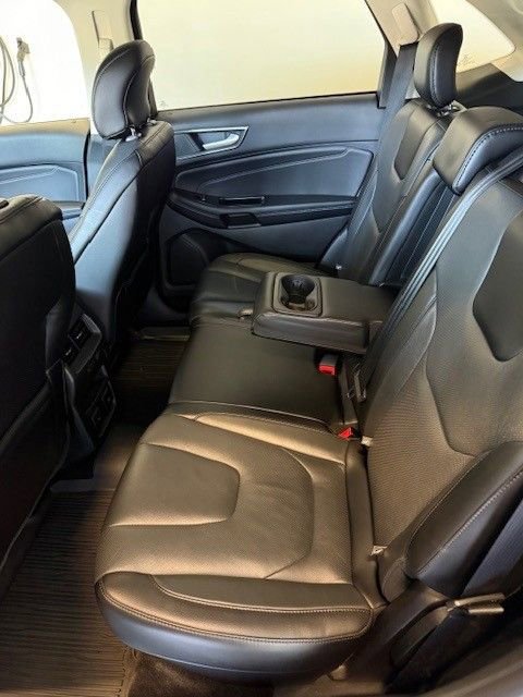 Certified 2019 Ford Edge Titanium w/ Equipment Group 301A image 9