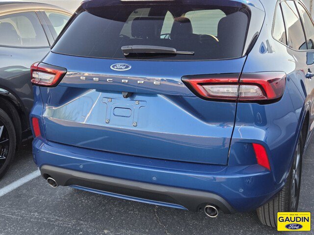 Certified 2023 Ford Escape ST-Line w/ Tech Pack #1 FWD image 3