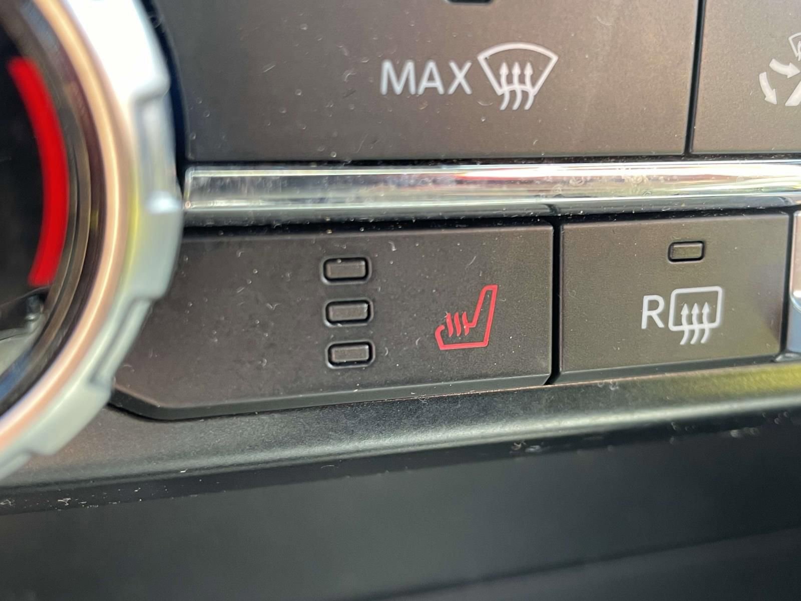 Certified 2022 Ford F150 XLT w/ Equipment Group 302A High image 23