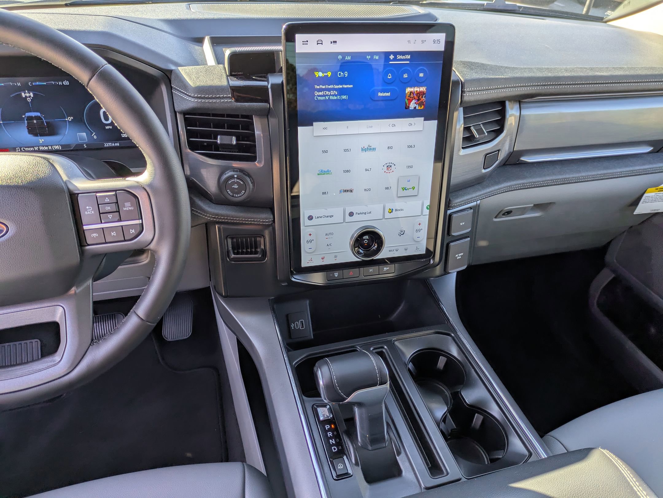 Certified 2025 Ford F150 Lightning Flash image 24