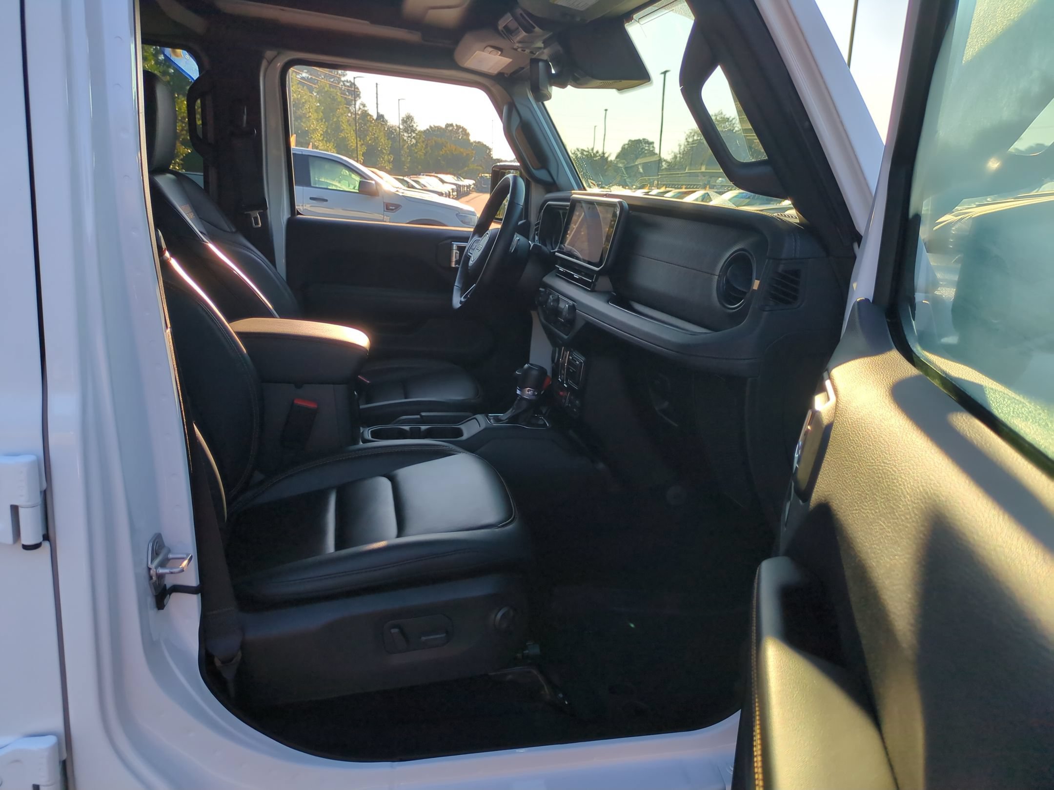 Used 2024 Jeep Wrangler Unlimited Rubicon 392 AWD/4WD image 40