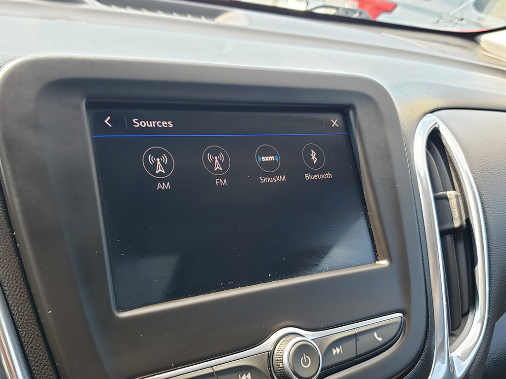 Used 2021 Chevrolet Equinox LT FWD image 23