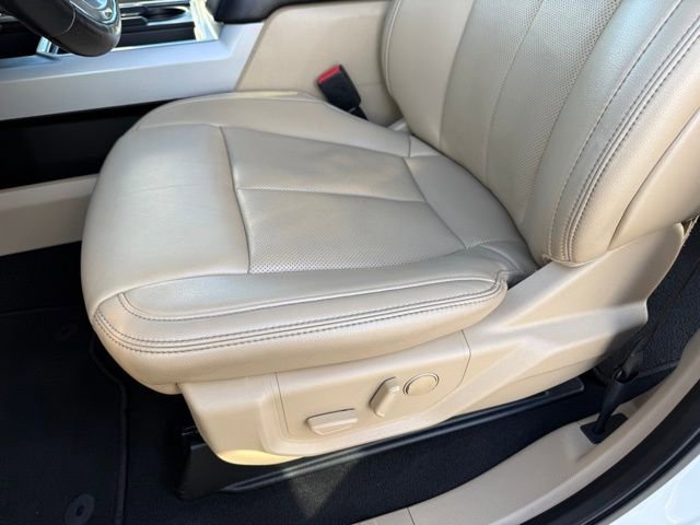 Certified 2021 Ford F250 Lariat w/ Lariat Ultimate Package image 18