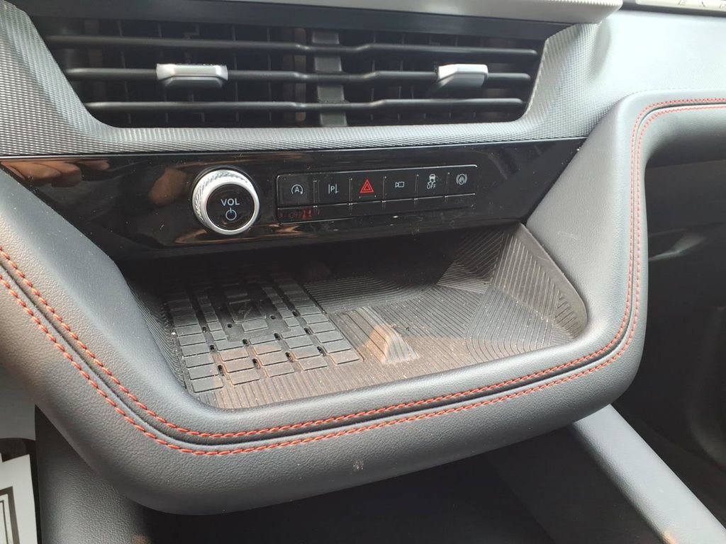 Certified 2025 Ford Explorer ST AWD/4WD image 24