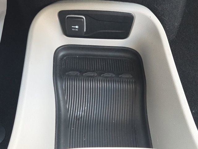 Used 2023 Chrysler Pacifica Touring-L image 40