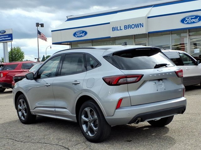 Certified 2024 Ford Escape ST-Line w/ Tech Pack #1 AWD/4WD image 2
