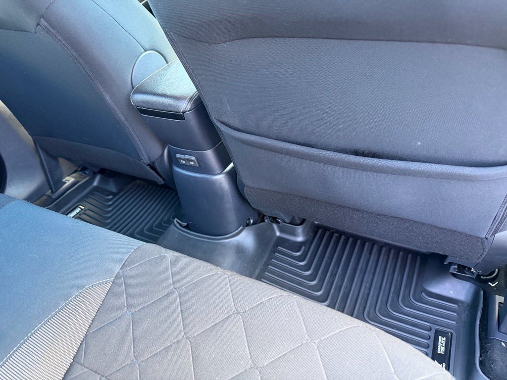 Used 2020 Nissan Kicks S FWD image 20