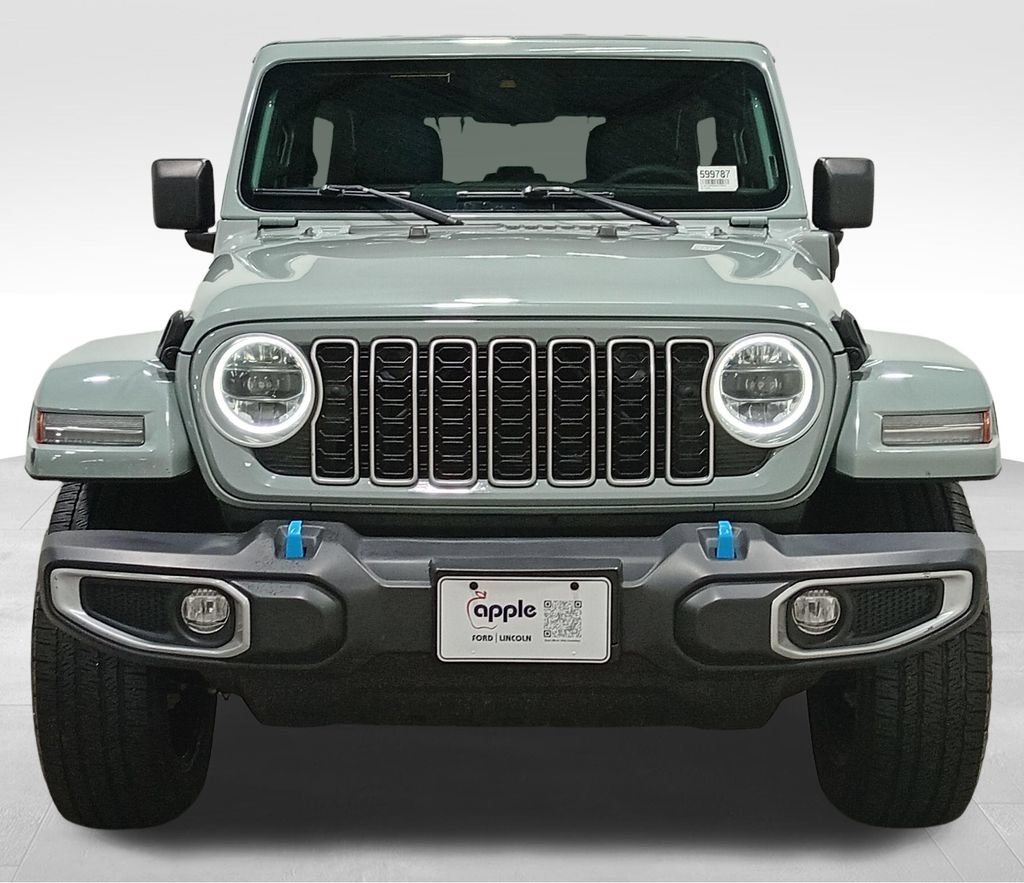 Used 2024 Jeep Wrangler Unlimited Sahara AWD/4WD image 10