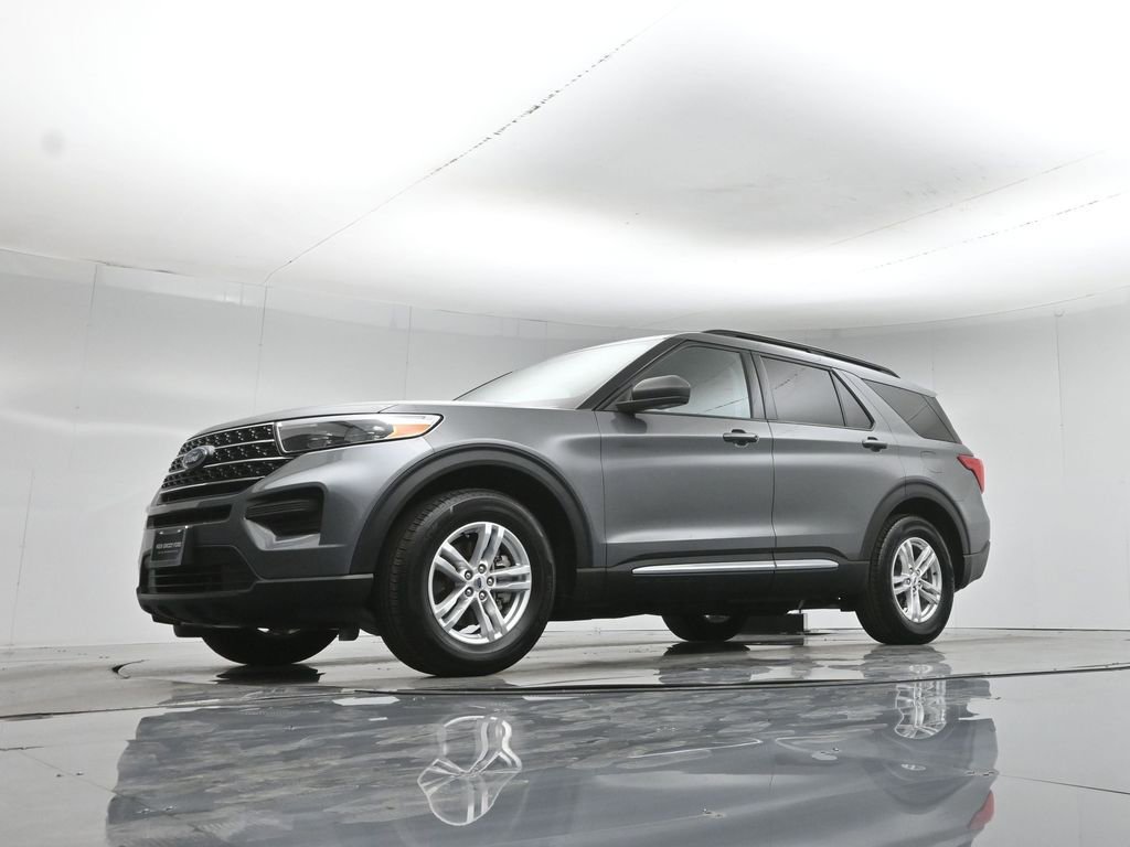 Certified 2023 Ford Explorer XLT RWD image 48