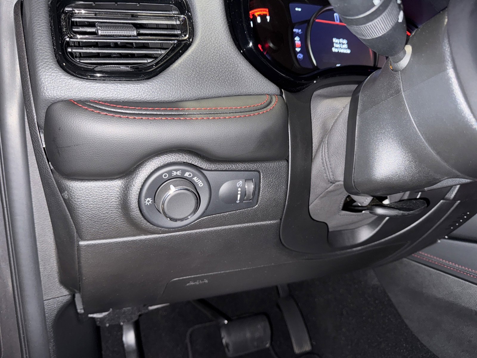 Used 2024 Dodge Durango R/T w/ Blacktop Package image 26