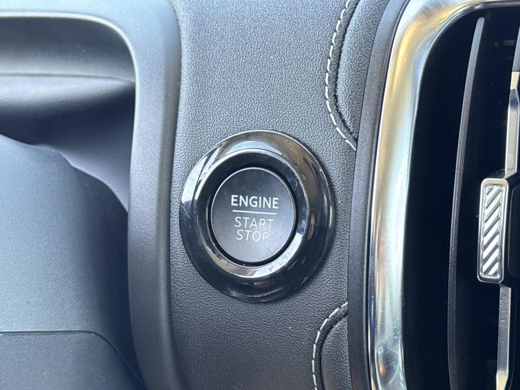 Certified 2025 Ford Expedition Max Platinum image 17