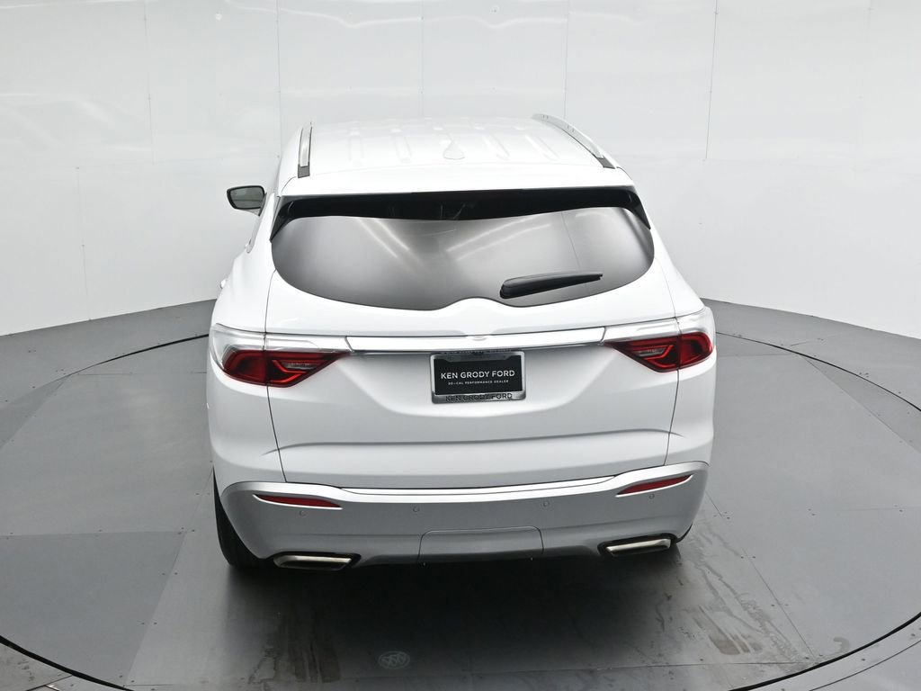 Used 2022 Buick Enclave Essence image 43