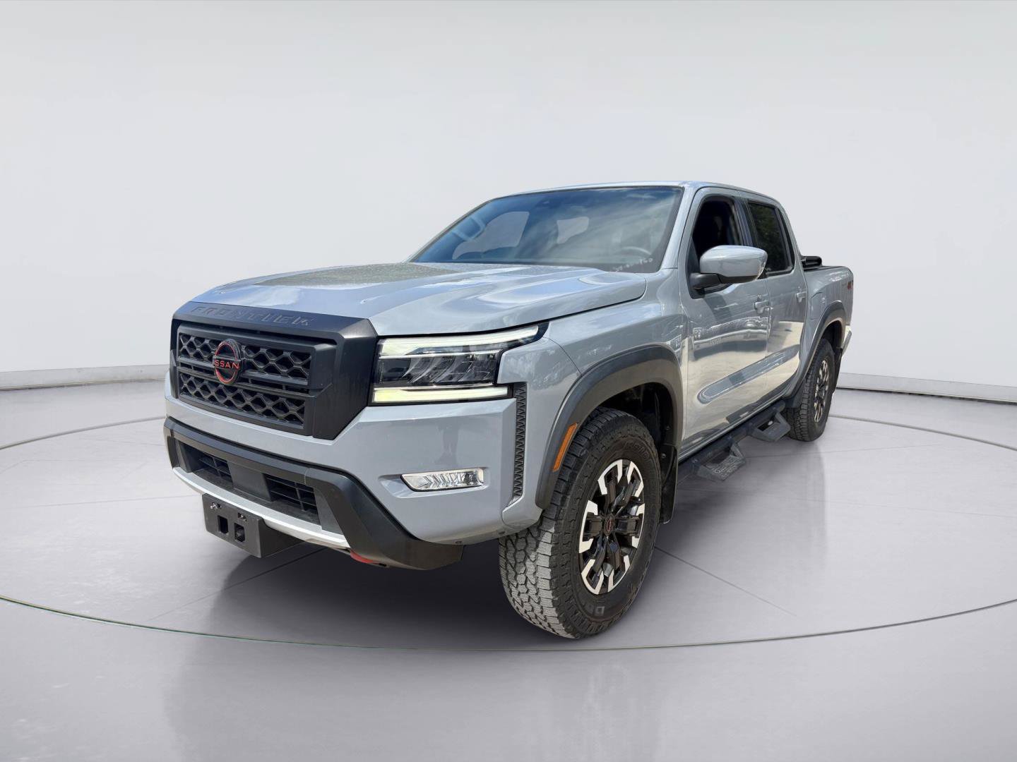 Used 2023 Nissan Frontier PRO-4X w/ Technology Package AWD/4WD image 9