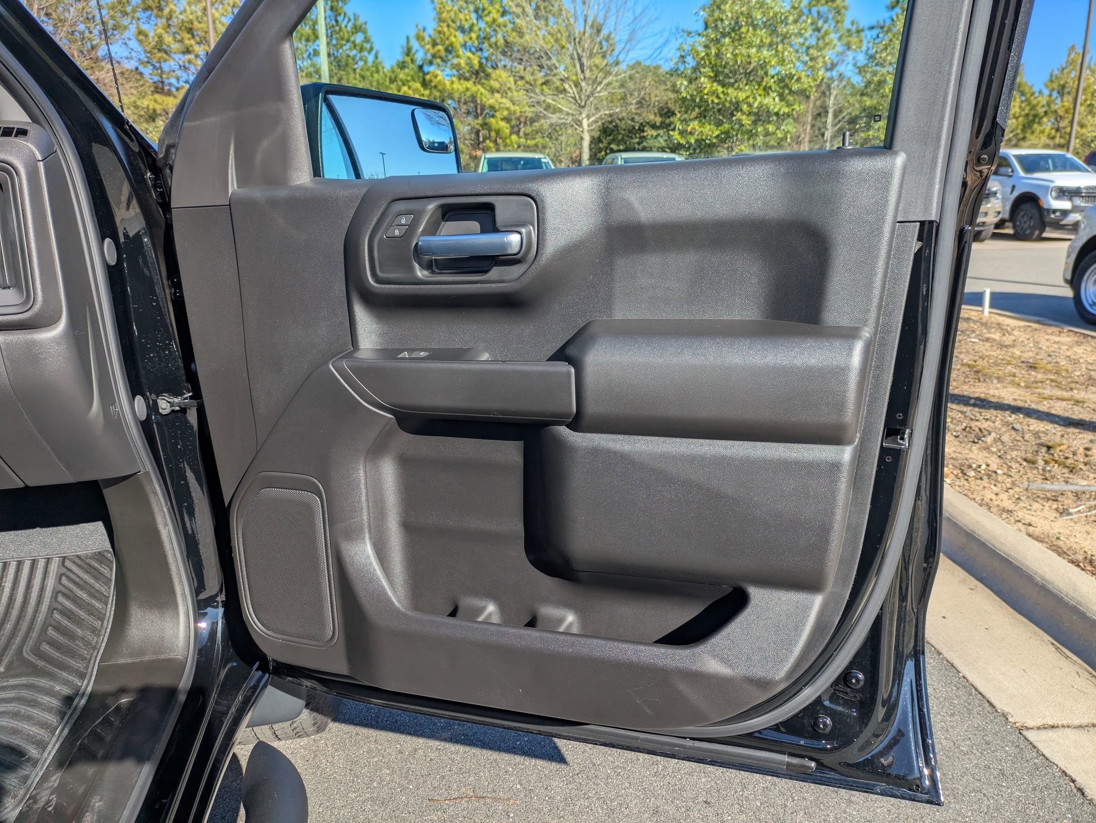 Used 2025 Chevrolet Silverado 1500 Custom Trail Boss w/ Turbomax Blackout Package image 40