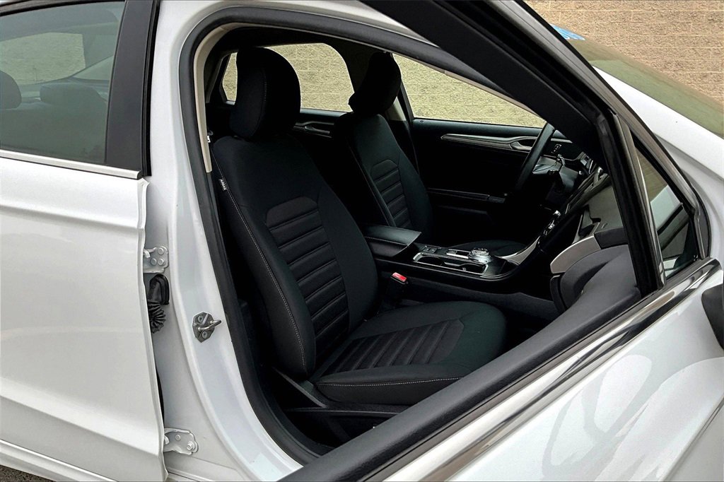 Certified 2019 Ford Fusion SE image 7