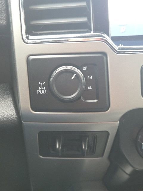 Certified 2022 Ford F250 Lariat w/ Chrome Package image 34