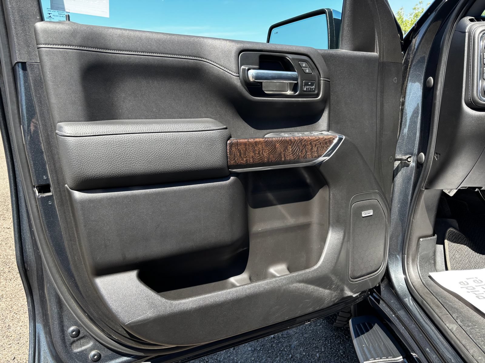 Used 2021 GMC Sierra 1500 Denali w/ Driver Alert Package II AWD/4WD image 15