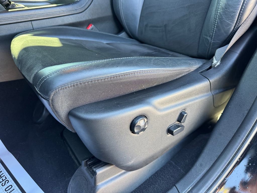 Used 2022 Dodge Durango GT image 34