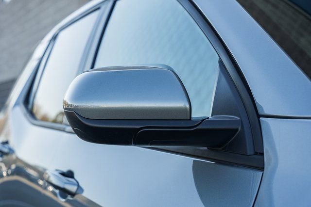 Used 2025 Chevrolet Equinox LT image 19