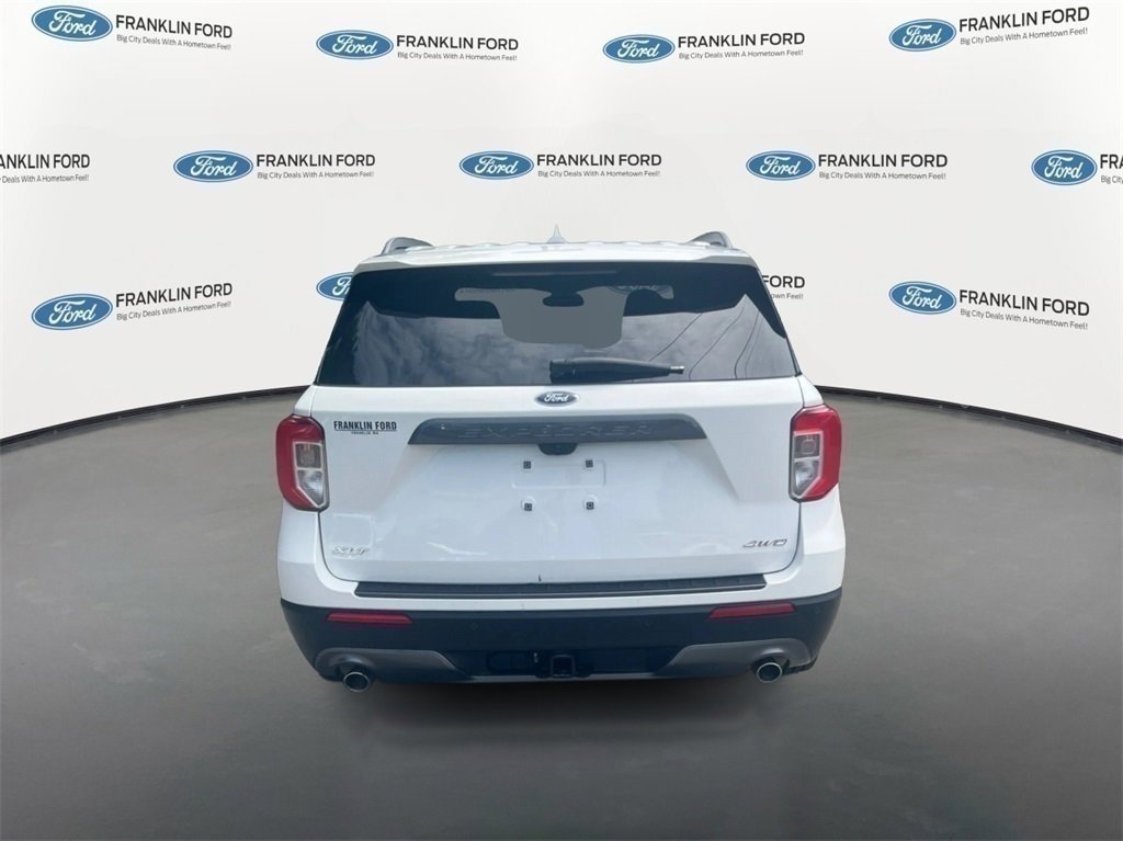 Certified 2022 Ford Explorer XLT w/ Equipment Group 202A image 4