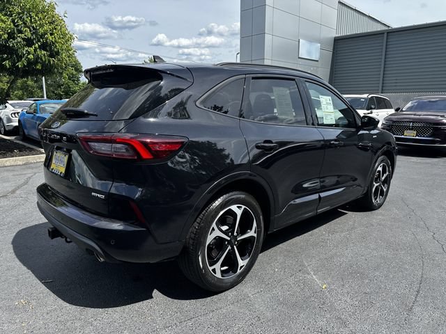 Certified 2023 Ford Escape ST-Line Select w/ Tech Pack #2 AWD/4WD image 5