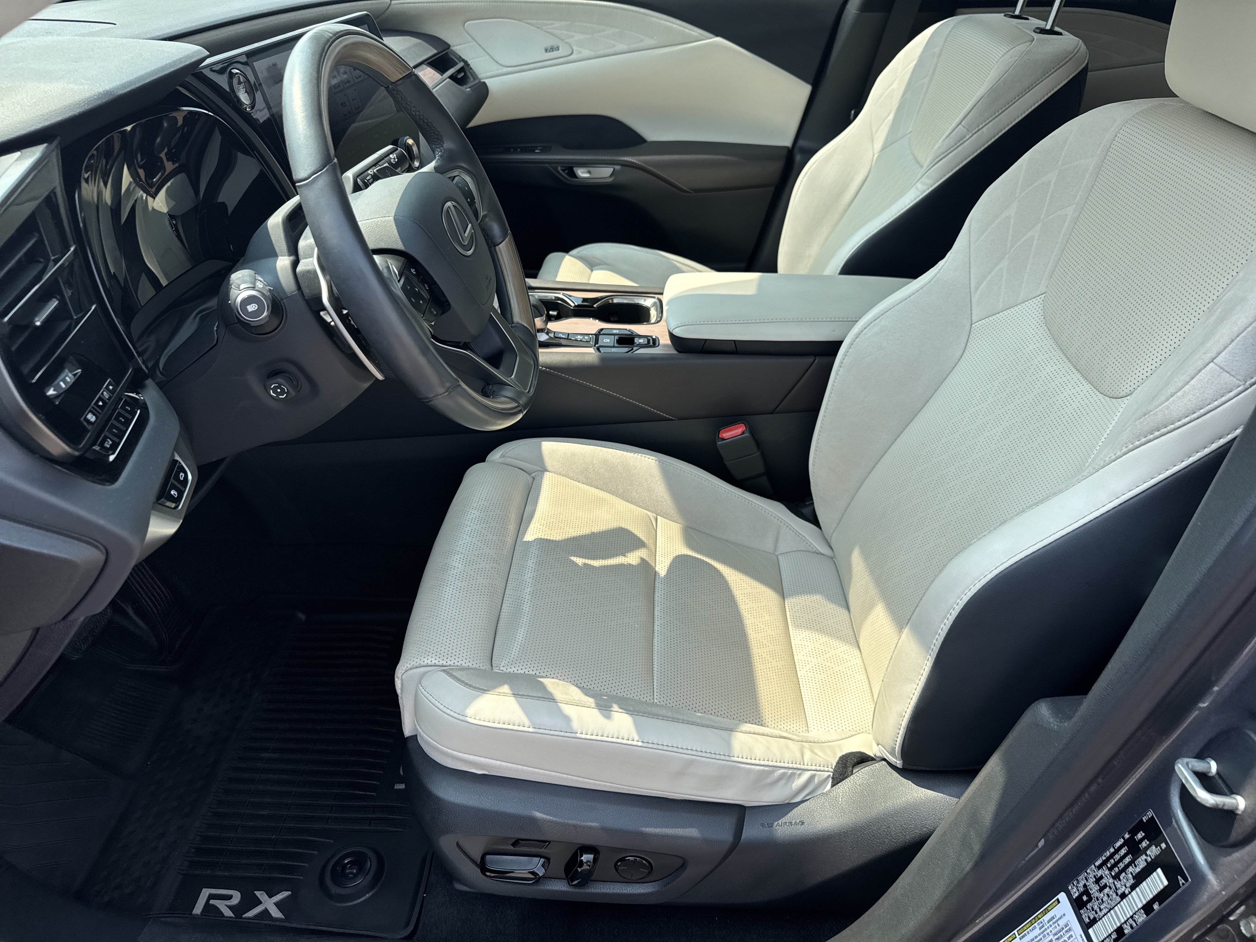 Used 2023 Lexus RX 350 FWD w/ Accessory Package (Z1) image 10
