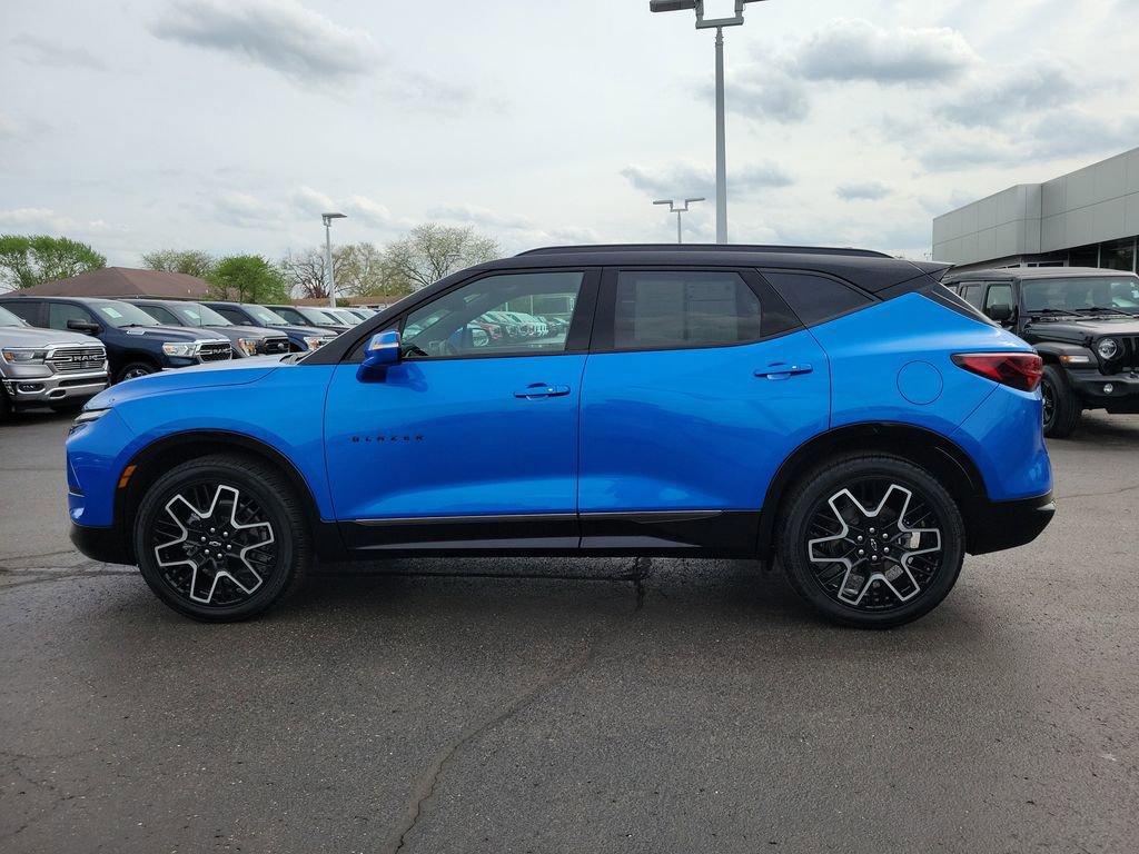 Used 2024 Chevrolet Blazer RS image 2