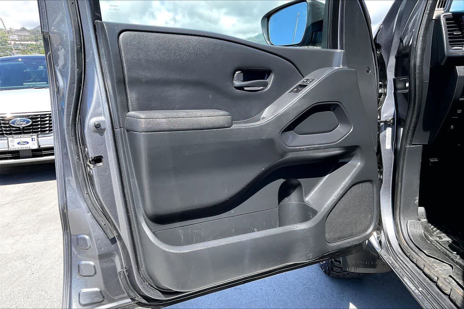 Used 2022 Nissan Frontier S w/ Technology Package RWD image 27