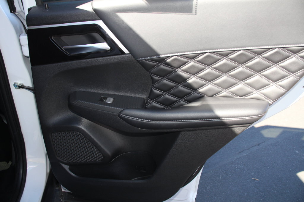 Used 2022 Mitsubishi Outlander SEL AWD/4WD image 26