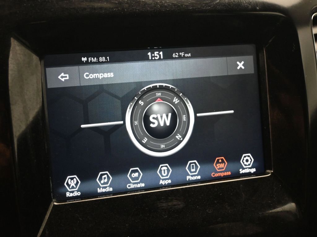 Used 2021 Jeep Compass Latitude image 14