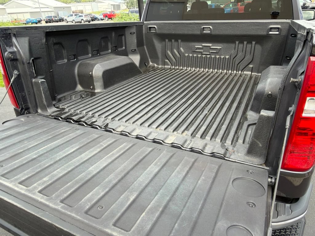 Used 2024 Chevrolet Silverado 1500 LT AWD/4WD image 14