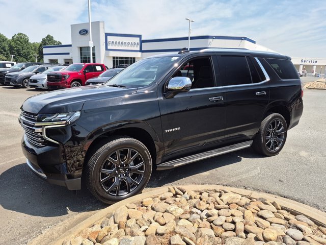 Used 2024 Chevrolet Tahoe Premier w/ Premium Package 2 AWD/4WD image 8