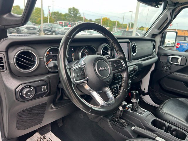 Used 2023 Jeep Wrangler Unlimited Sahara w/ Cold Weather Group AWD/4WD image 6