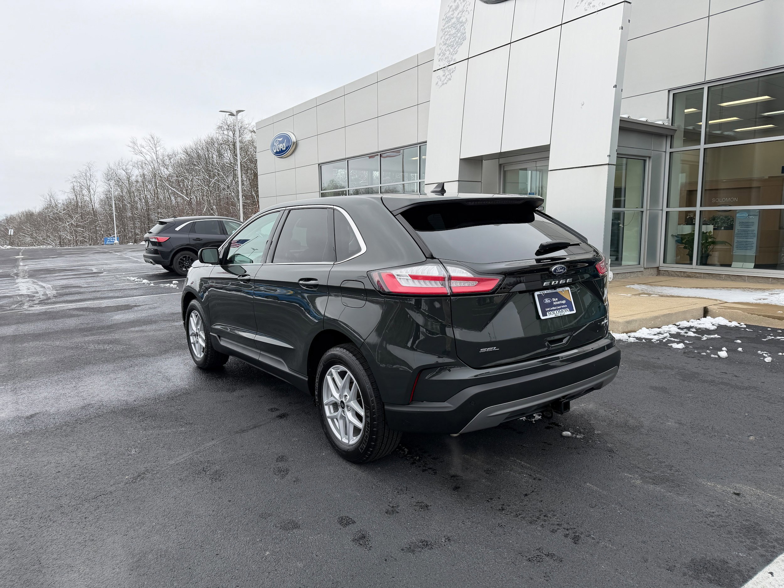 Certified 2024 Ford Edge SEL w/ Convenience Package AWD/4WD image 5