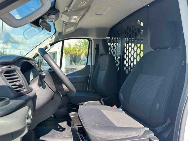 Certified 2025 Ford Transit 250 Low Roof w/ Exterior Upgrade Package RWD image 11