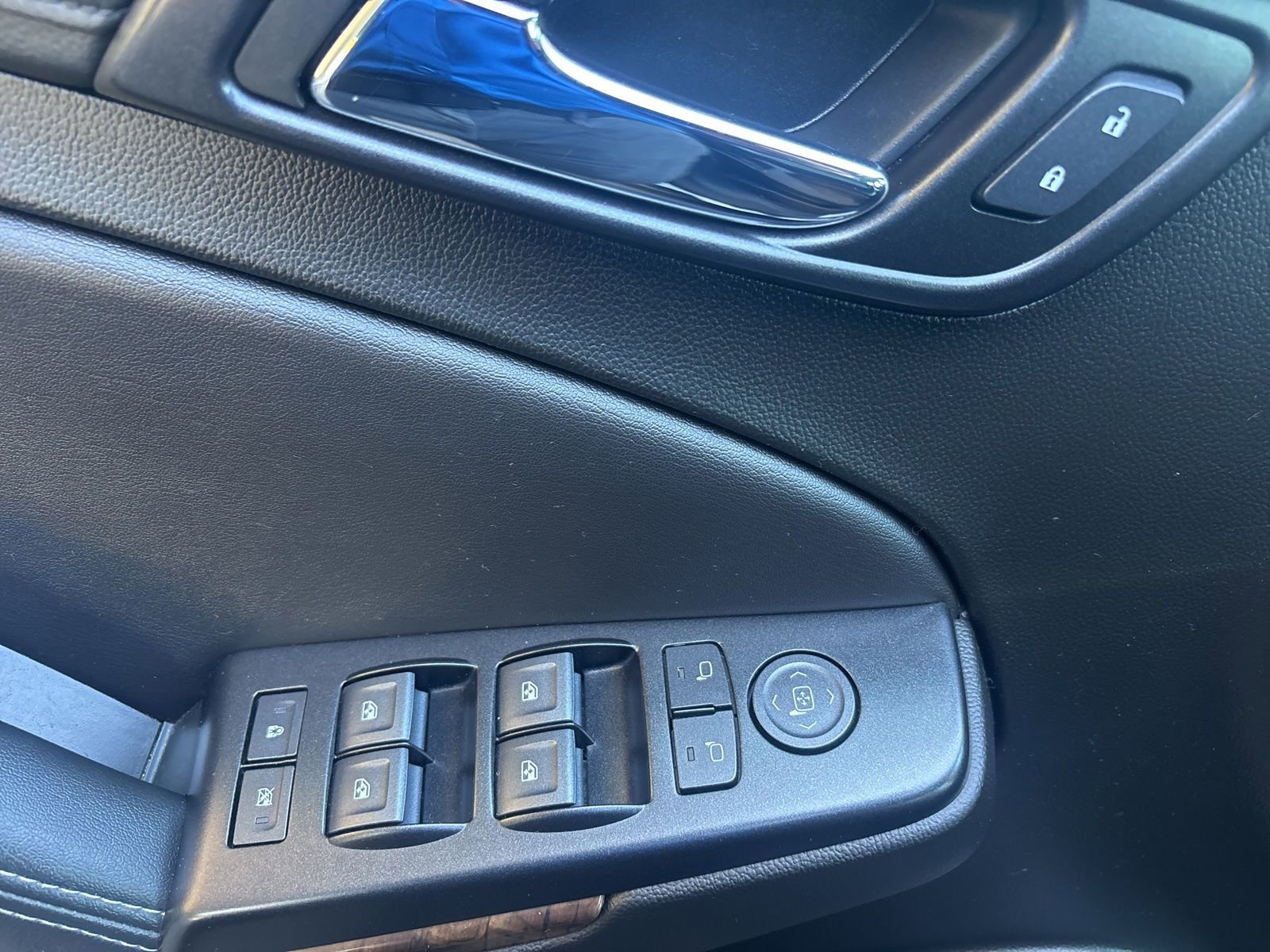 Used 2019 Chevrolet Tahoe LT AWD/4WD image 14